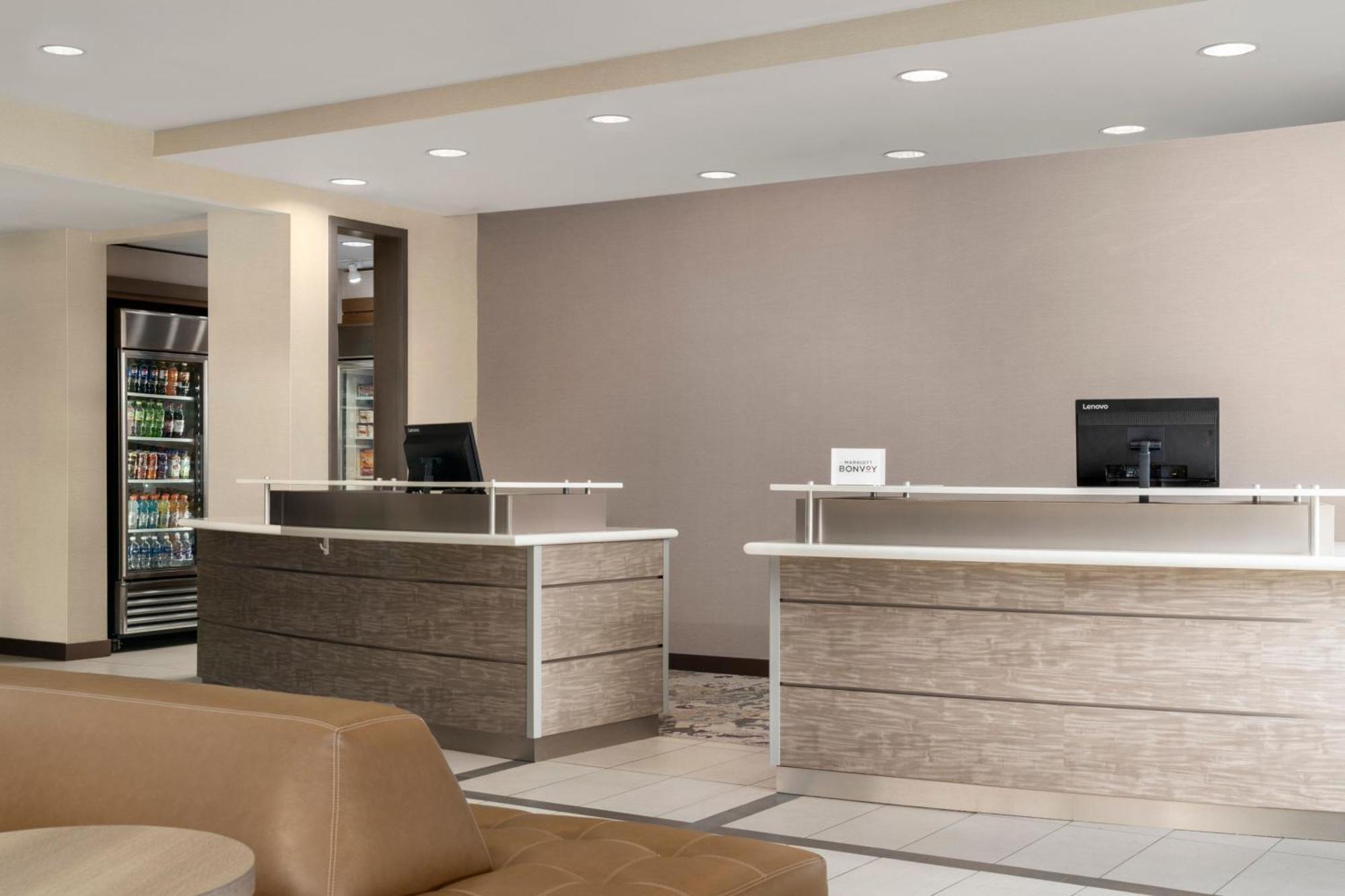 Residence Inn By Marriott Milwaukee West Уоууотоса Экстерьер фото